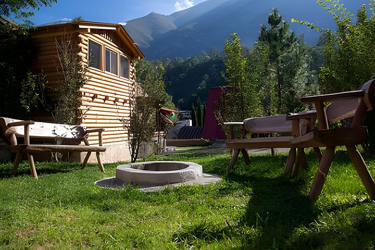 Hermosa cabaña en la montaña