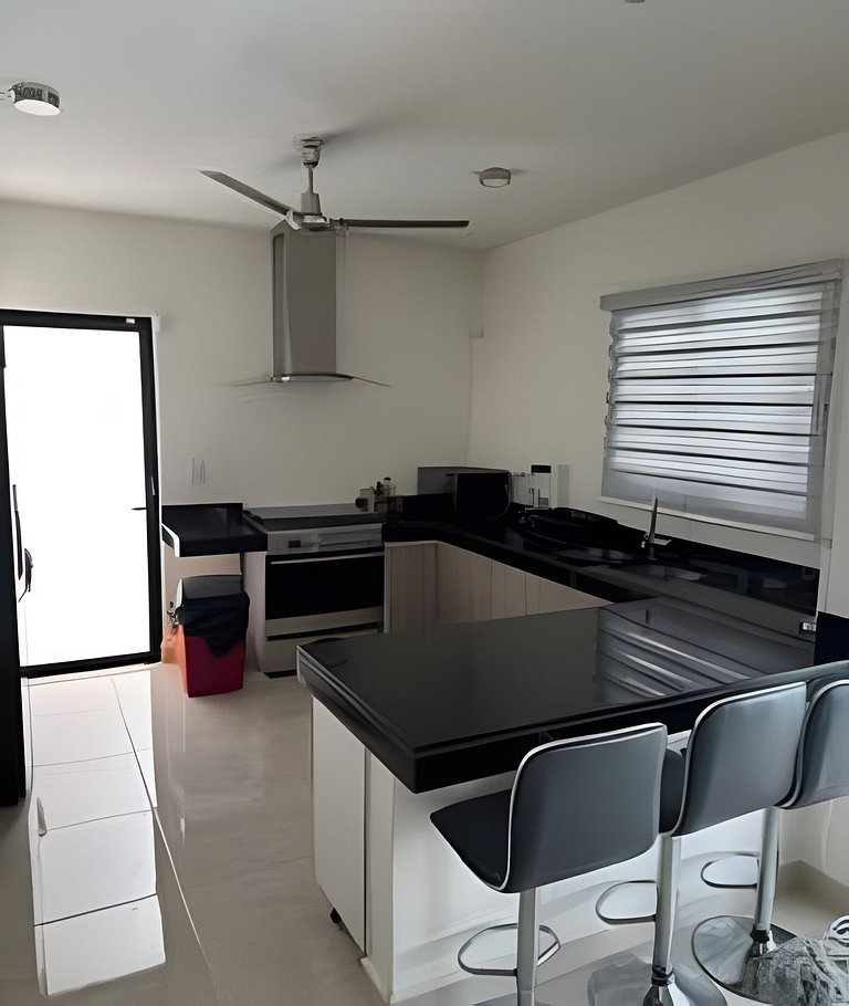 Casa con alberca privada