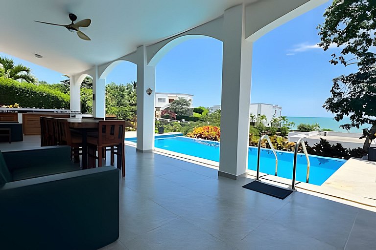 Hermosa casa en Jama Campay con vista al mar