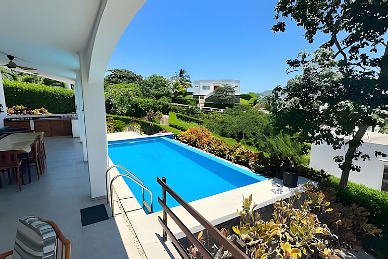 Hermosa casa en Jama Campay con vista al mar