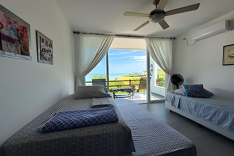 Hermosa casa con vista al mar en Jama Campay