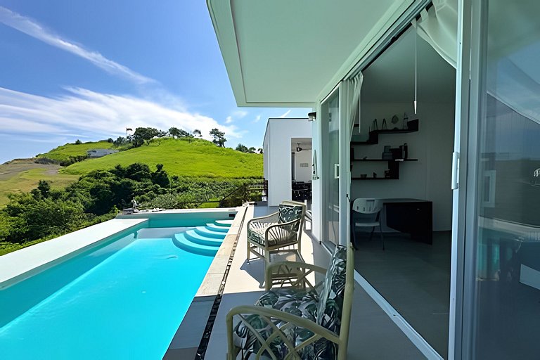 Hermosa casa con vista al mar en Jama Campay