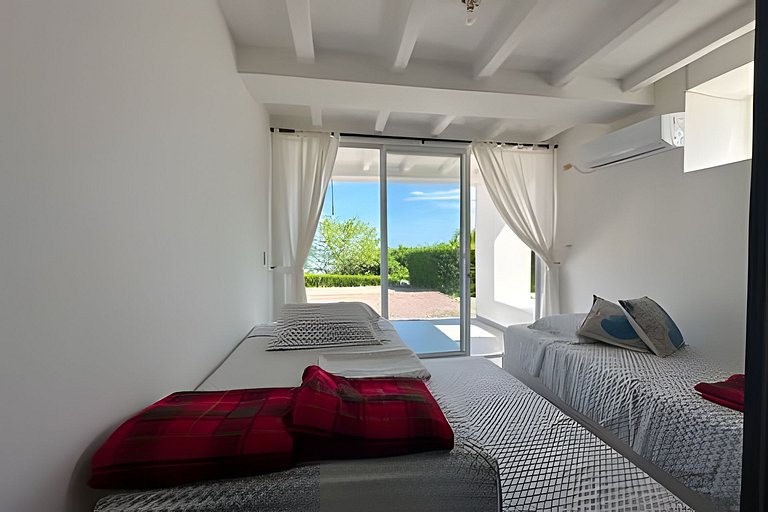 Hermosa casa con vista al mar en Jama Campay