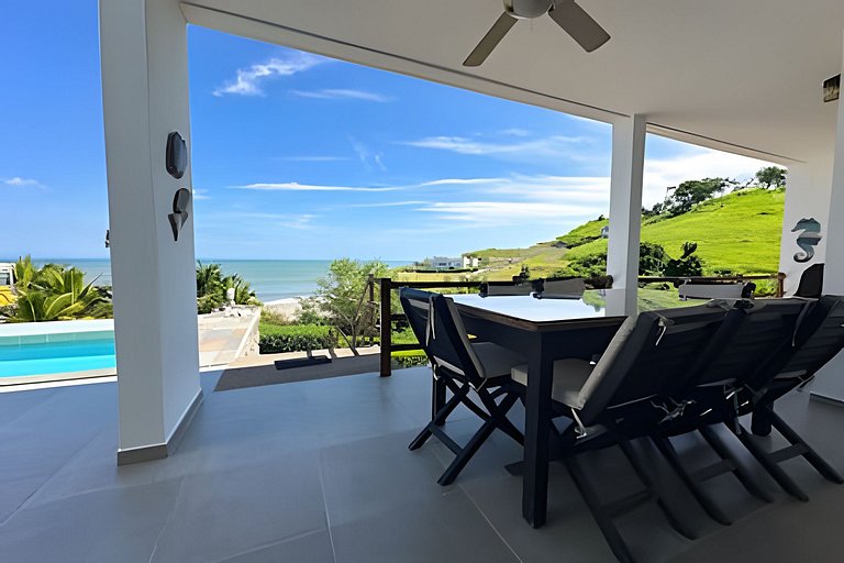 Hermosa casa con vista al mar en Jama Campay