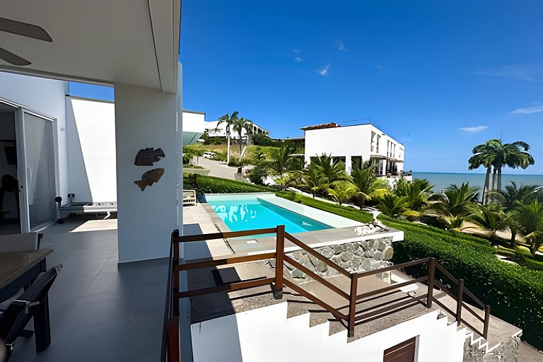 Hermosa casa con vista al mar en Jama Campay