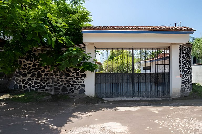 Casa con alberca y jardín privado en Yautepec