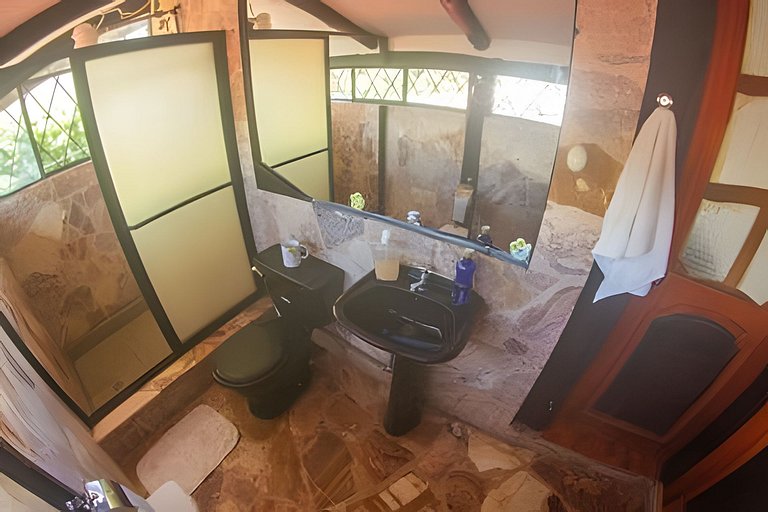 Hermosa villa con piscina
