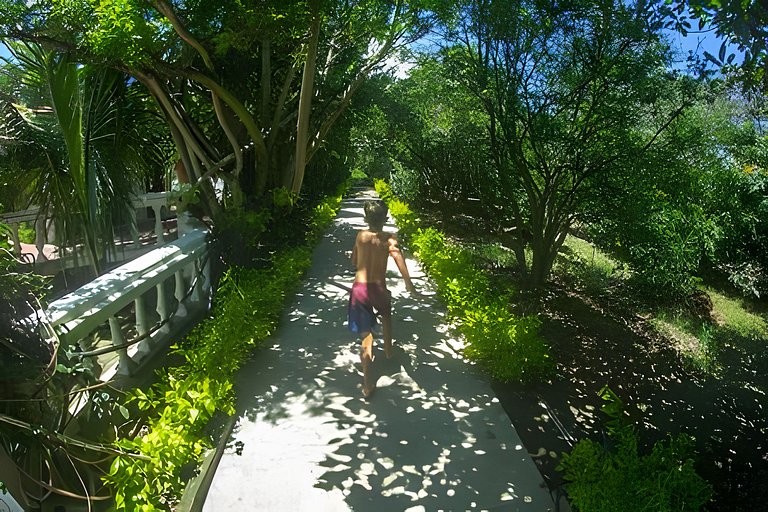 Hermosa villa con piscina
