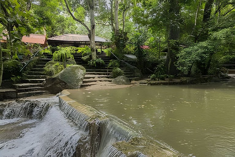 Hermosa finca con piscina privada y acceso al río