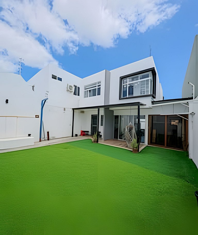 Hermosa Casa en Manta, muy segura y cerca de todo