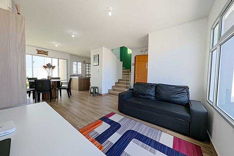 Hermosa Casa en Manta, muy segura y cerca de todo